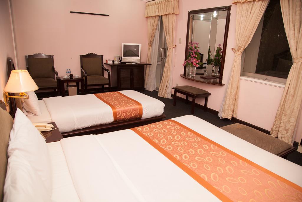Golf 1 Hotel Da Lat Room photo